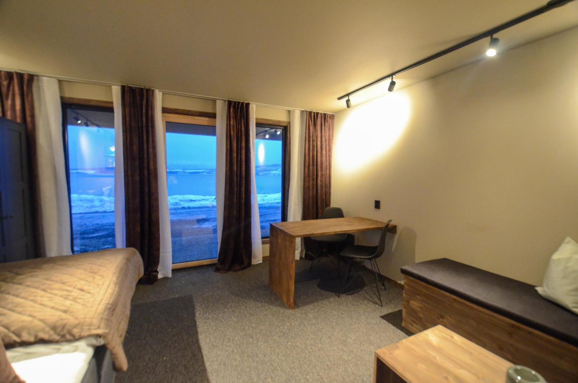Steam Pier Apartment Kvaloya Bilik gambar