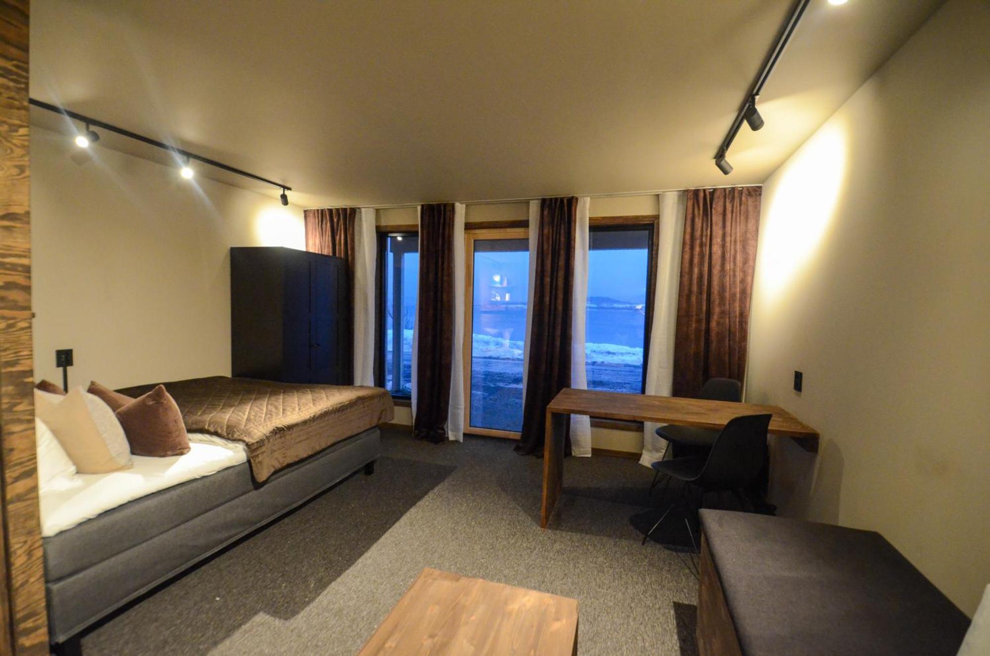 Steam Pier Apartment Kvaloya Bilik gambar